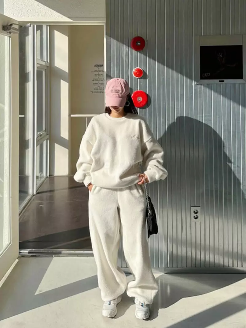 140 Avenue - Korean Women Fashion - #womensfashion - Fleece Sweatshirt - 4