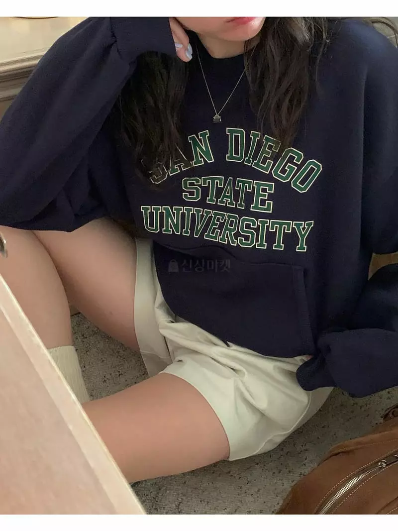 And Floyd - Korean Women Fashion - #womensfashion - Sandy Pocket Sweatshirt - 2