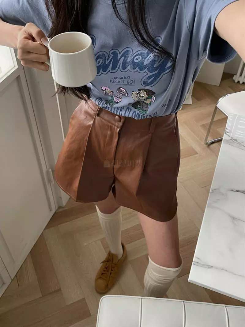 Chapter - Korean Women Fashion - #womensfashion - Candy Crack Tee