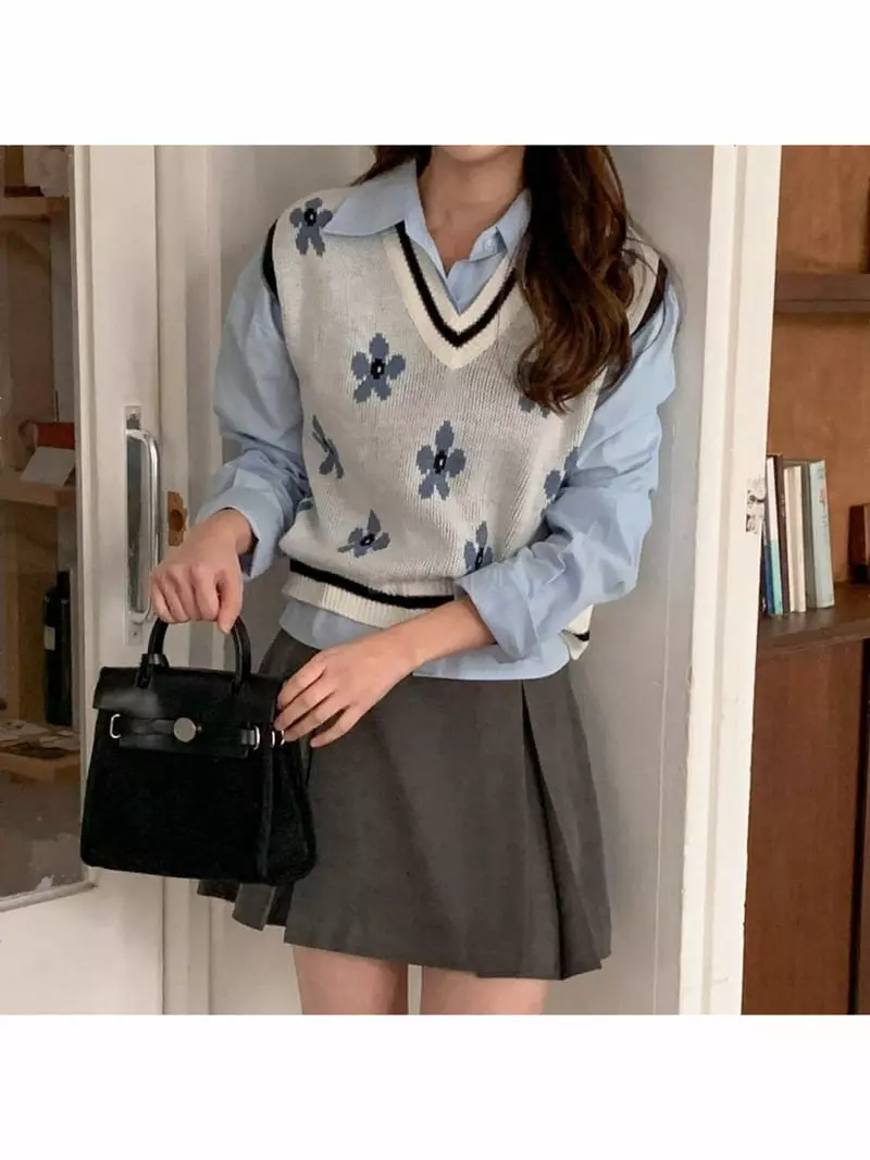 Chemi - Korean Women Fashion - #womensfashion - Flower Vest - 2