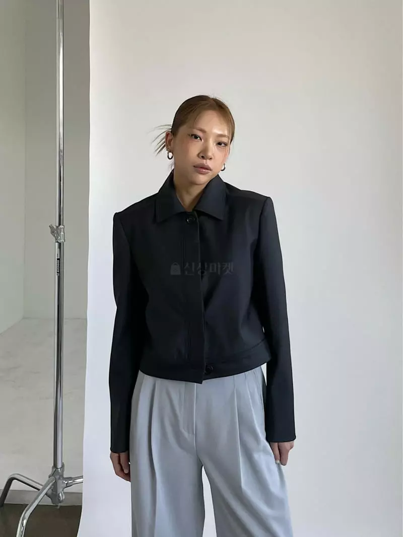 Creamvilla - Korean Women Fashion - #womensfashion - Bateck Jacket - 4