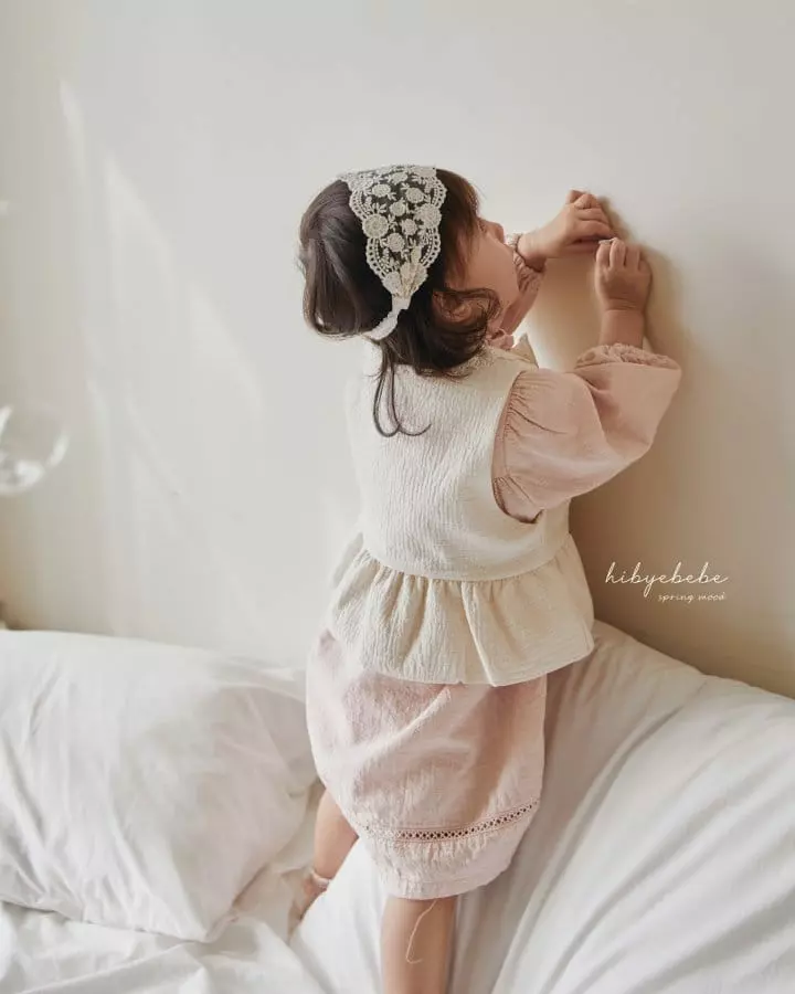 Hi Byebebe - Korean Baby Fashion - #babylifestyle - Cream Frill Vest - 3