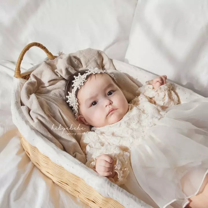 Hi Byebebe - Korean Baby Fashion - #babyoninstagram - Flower Mesh Bodysuit