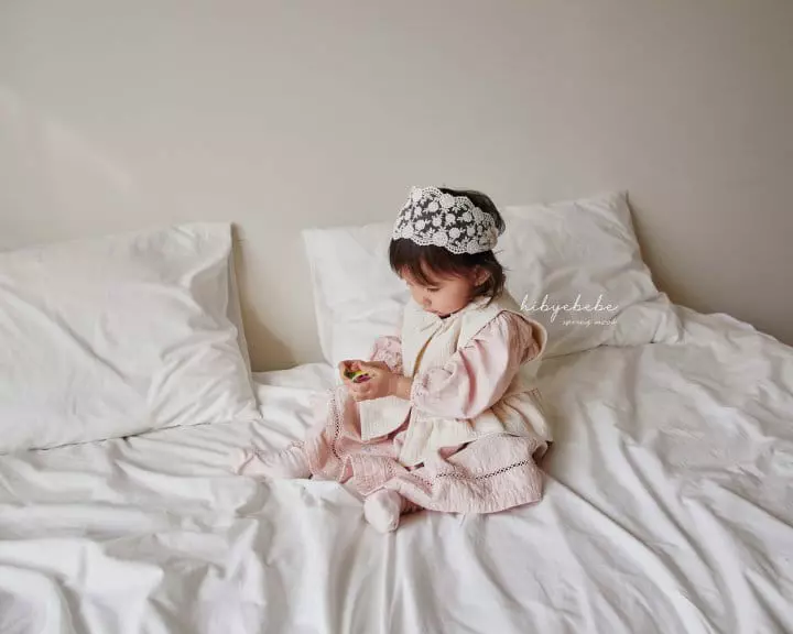 Hi Byebebe - Korean Baby Fashion - #babyootd - Cream Frill Vest - 5