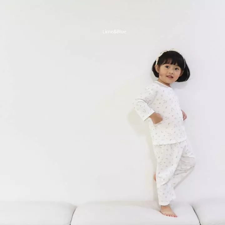 Lime & Blue - Korean Children Fashion - #kidsshorts - Floral Easywear Mom Dad - 9