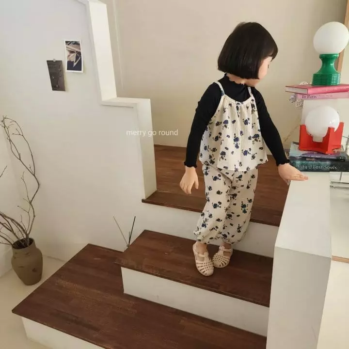 Merry Go Round - Korean Children Fashion - #designkidswear - Berry Sleeveless Top Bottom Set