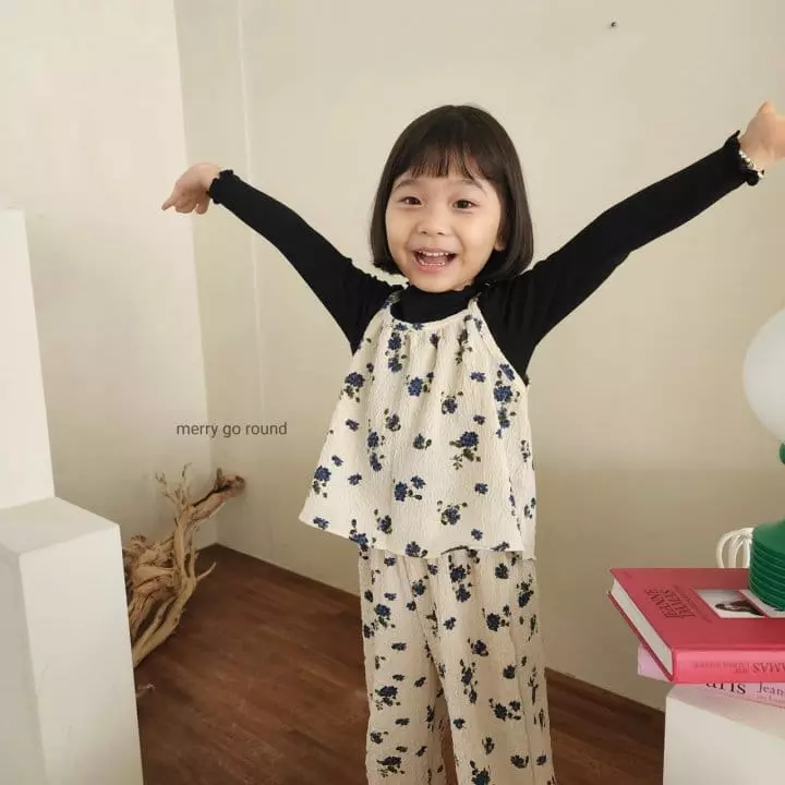 Merry Go Round - Korean Children Fashion - #kidzfashiontrend - Berry Sleeveless Top Bottom Set - 6