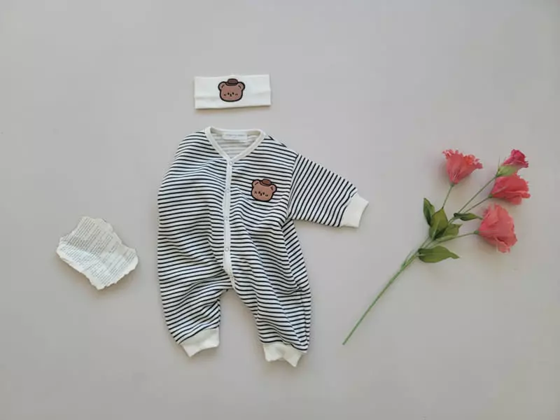 Moran - Korean Baby Fashion - #babyoutfit - Snap Bear Bodysuit - 2