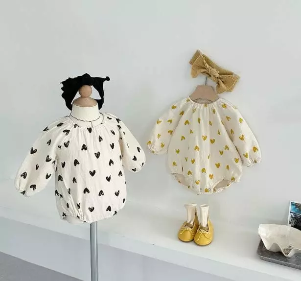 Mos Bebe - Korean Baby Fashion - #babyfashion - Bebe Heart Jelly Bodysuit