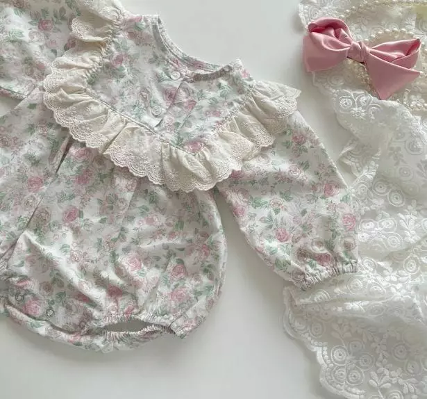 Mos Bebe - Korean Baby Fashion - #babyoninstagram - Rose Frill Bodysuit with Hat - 8
