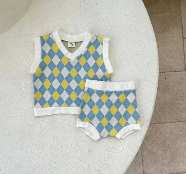 Mos Bebe - Korean Baby Fashion - #onlinebabyboutique - Bebe Argyle Vest Bloomer Set - 4