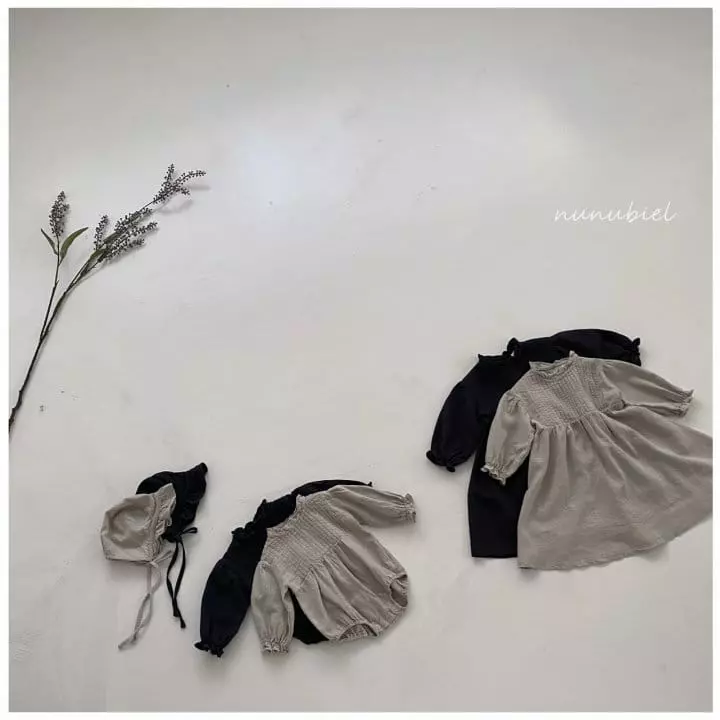Nunubiel - Korean Baby Fashion - #babyclothing - Pintuck Bodysuit with Bonnet - 2