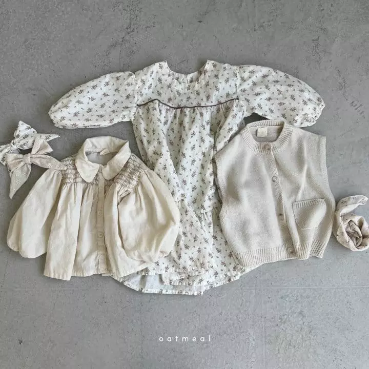 Oatmeal - Korean Children Fashion - #stylishchildhood - Dana Smocked Blouse - 4