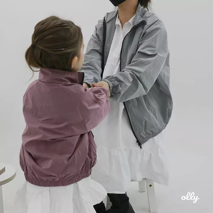Ollymarket - Korean Children Fashion - #kidzfashiontrend - Gloosy Jacket with Mom - 12