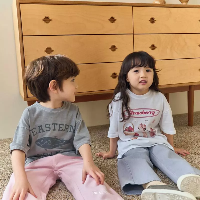 Pink151 - Korean Children Fashion - #kidsstore - Strawberry Short Sleeves Tee - 7