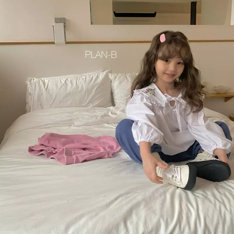 Plan B - Korean Children Fashion - #littlefashionista - Flower Embrodiery Blouse