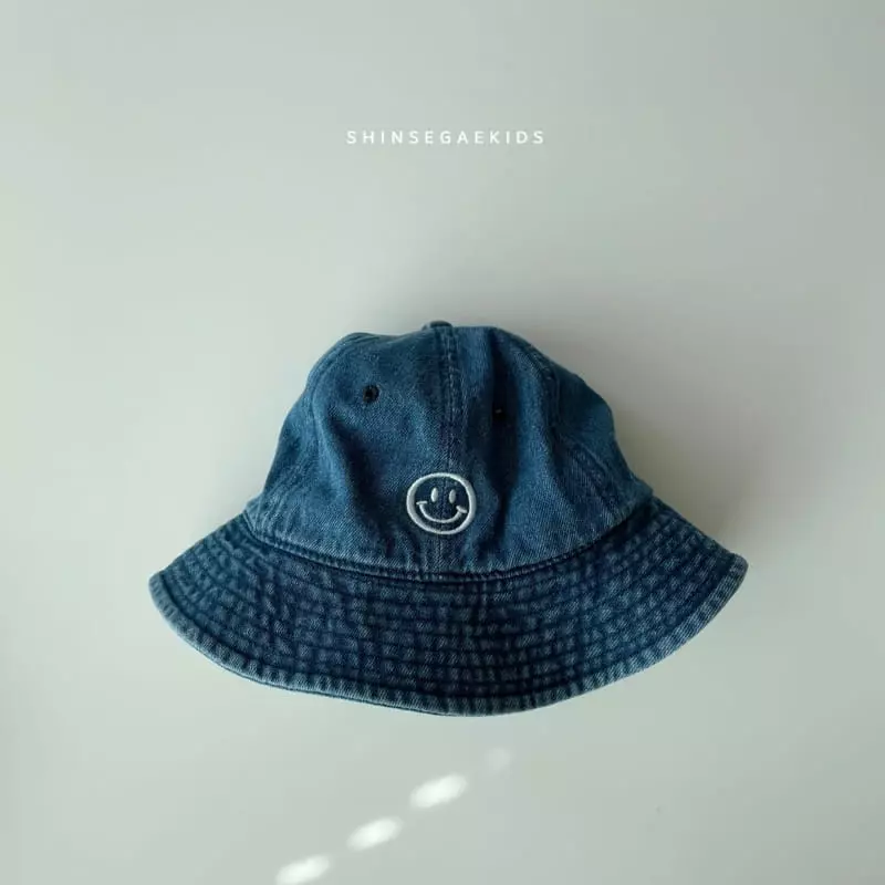 Shinseage Kids - Korean Children Fashion - #toddlerclothing - Smile String Bucket Hat - 4