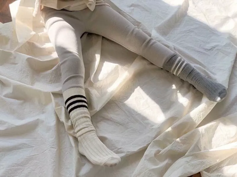 Teamand - Korean Children Fashion - #Kfashion4kids - Three Stripes Rib Knee Socks  - 9
