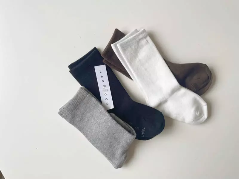 Teamand - Korean Children Fashion - #kidsshorts - Simple Knee Socks Set - 6