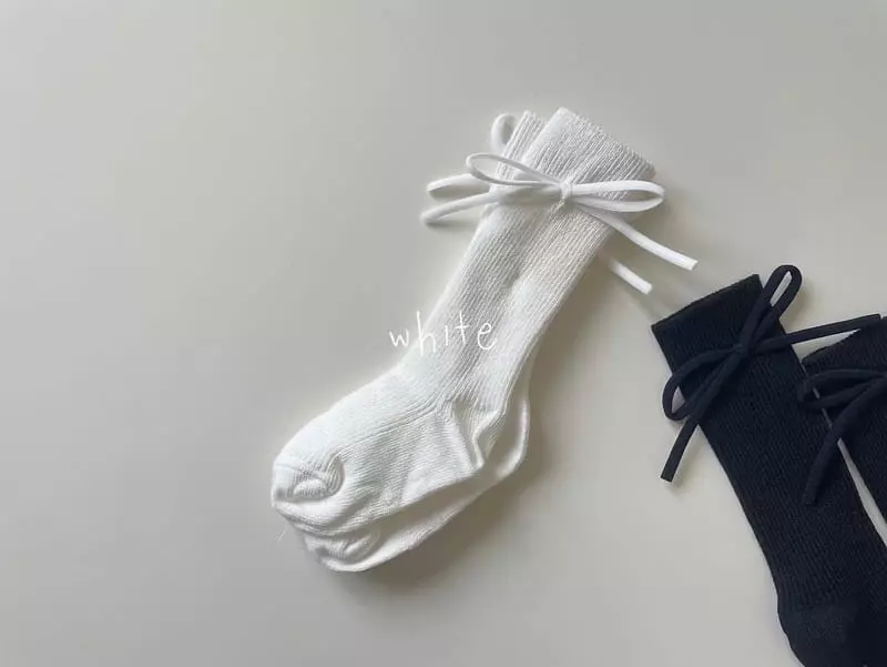 Teamand - Korean Children Fashion - #prettylittlegirls - Bon Bon Ribbon Knee Socks