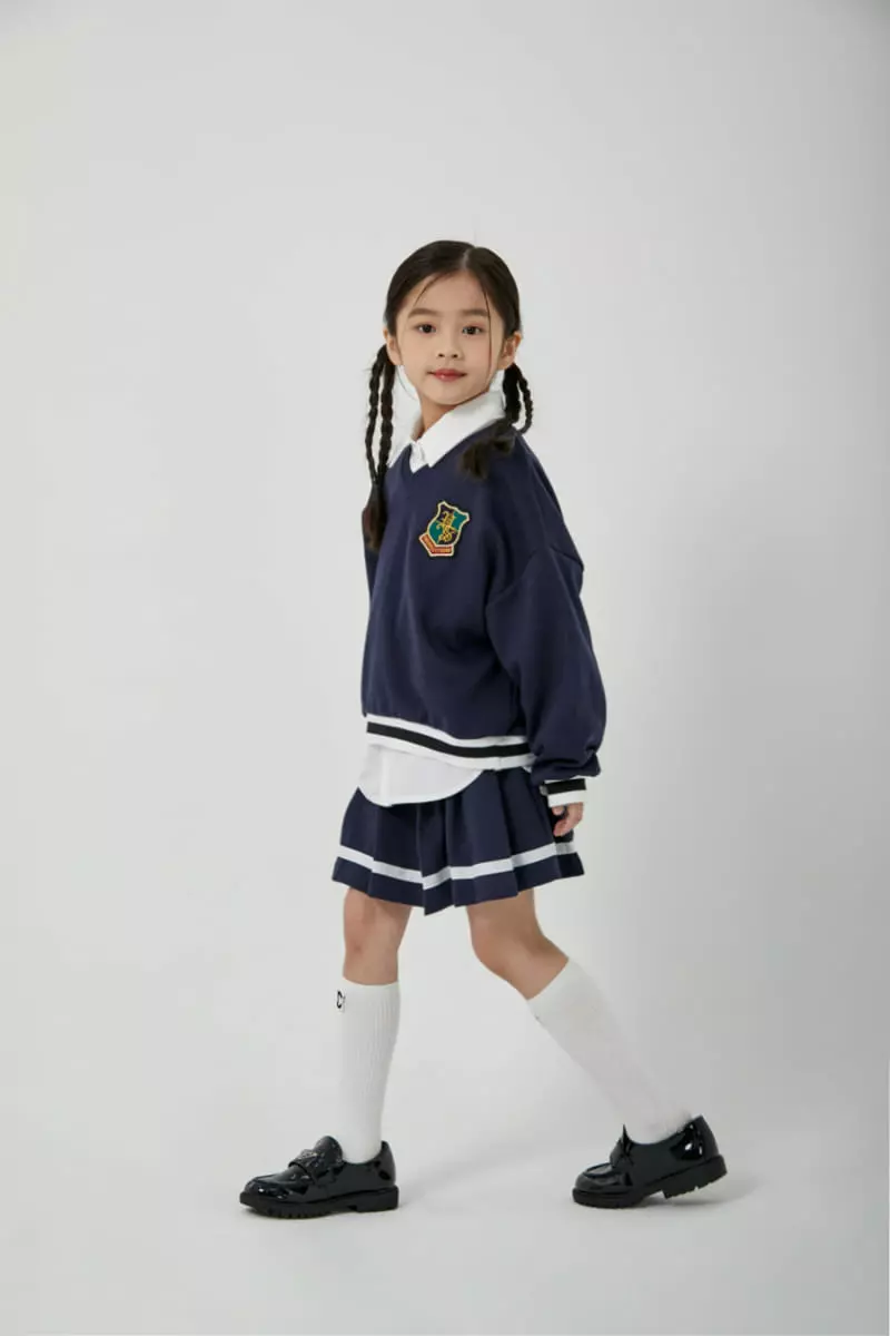 a-Market - Korean Children Fashion - #kidsshorts - V Wapen Sweatshirt - 8