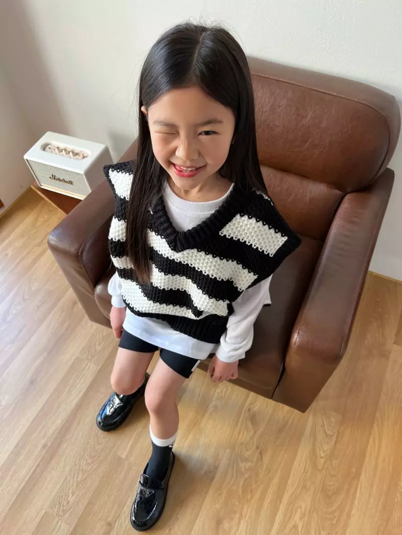 a-Market - Korean Children Fashion - #magicofchildhood - V Knit Vest - 6