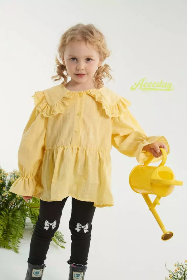 Aeeeday - Korean Children Fashion - #Kfashion4kids - Lace Collar Blouse - 2