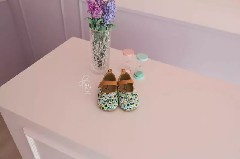 Babyzzam - Korean Children Fashion - #Kfashion4kids - Leather Flower Flats