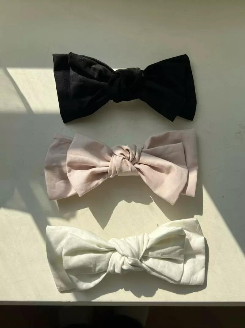 Bunnytail - Korean Children Fashion - #fashionkids - Blossom Hairpin