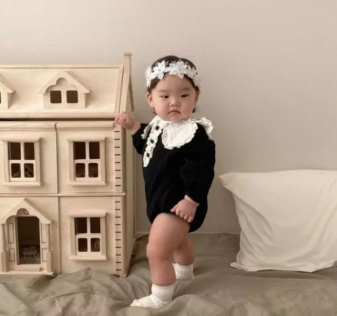 From J - Korean Baby Fashion - #babyboutique - Bli Collar Bodysuit - 5