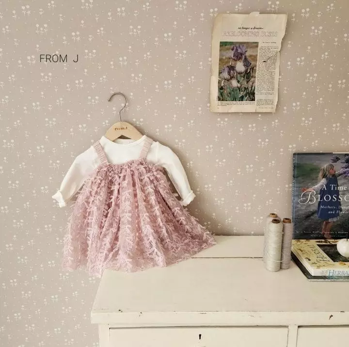 From J - Korean Baby Fashion - #babyboutique - Small Ribbon Sleeveless Bodysuit