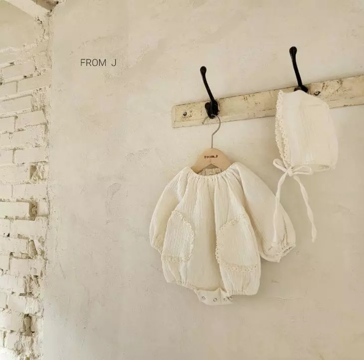 From J - Korean Baby Fashion - #babyfashion - Lace Pocket Bodysuit with Bonnet - 10