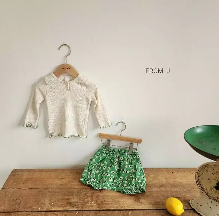 From J - Korean Baby Fashion - #babylifestyle - Bebe Daisy Top Bottom Set - 3