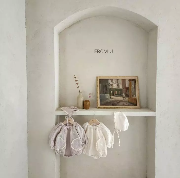 From J - Korean Baby Fashion - #babyoutfit - Lace Pocket Bodysuit with Bonnet