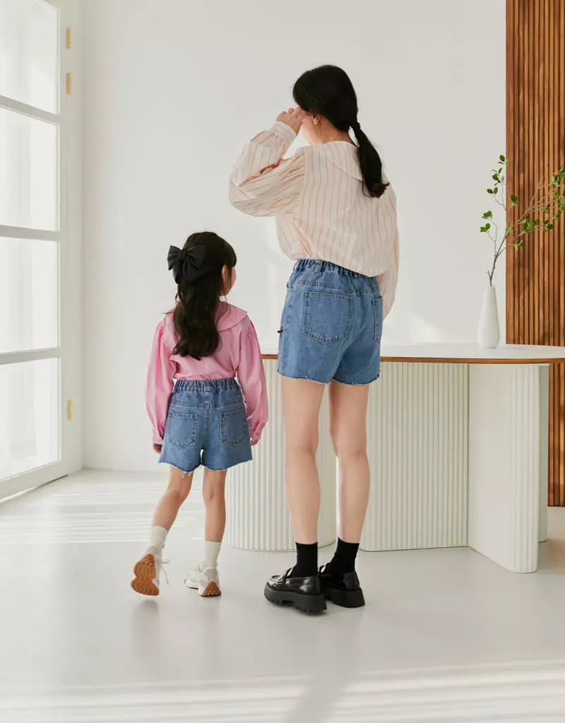 Ggomare - Korean Children Fashion - #magicofchildhood - Fox Collar Blouse with Mom - 3