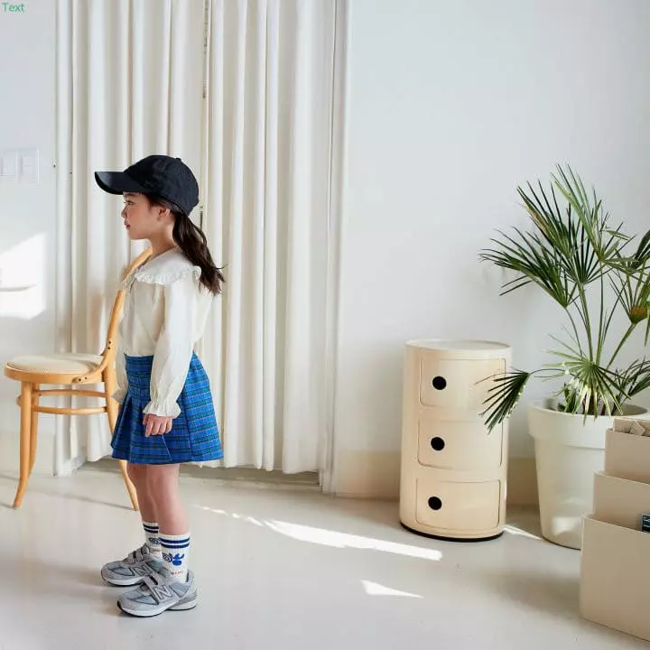Honeybee - Korean Children Fashion - #kidsshorts - Frill Blouse - 9