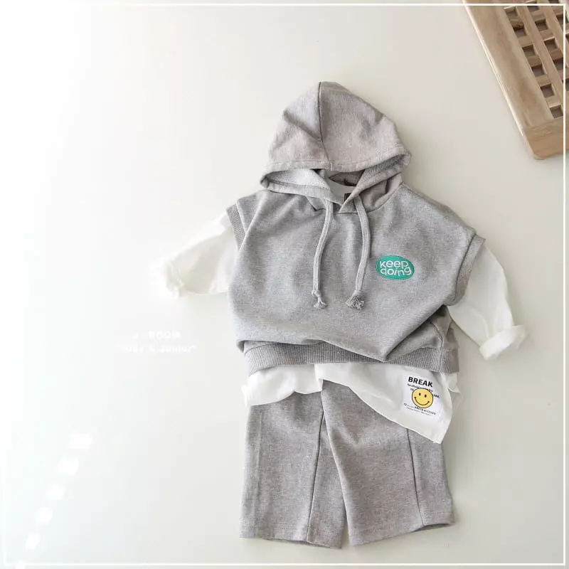 J-Room - Korean Children Fashion - #designkidswear - Patch Hoody Vest - 7