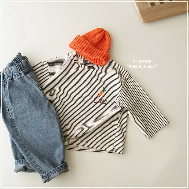 J-Room - Korean Children Fashion - #discoveringself - Carrot Embroidery Tee - 5