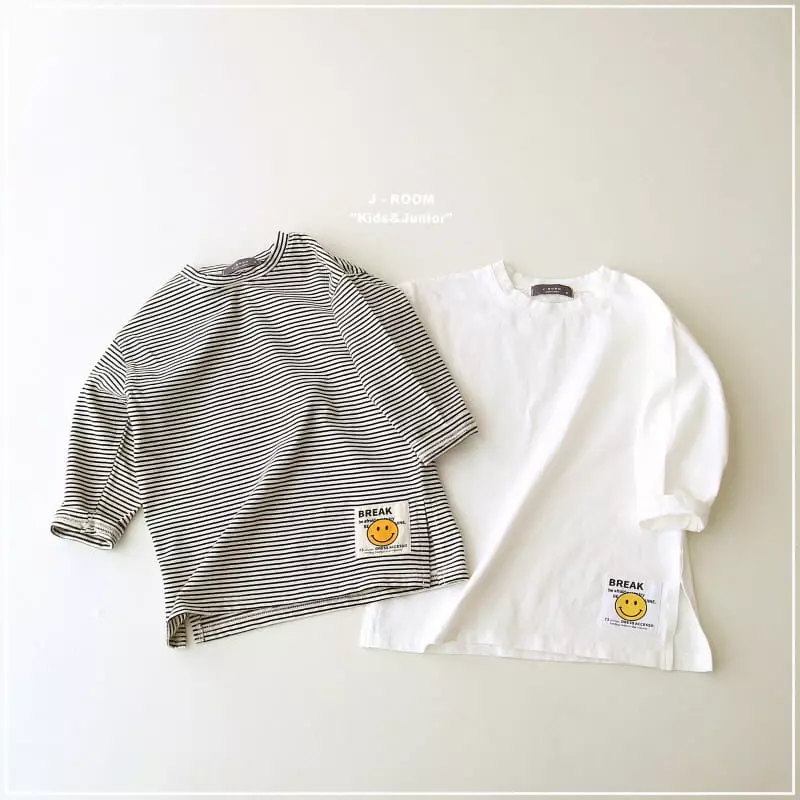 J-Room - Korean Children Fashion - #magicofchildhood - Label Slit Long Tee