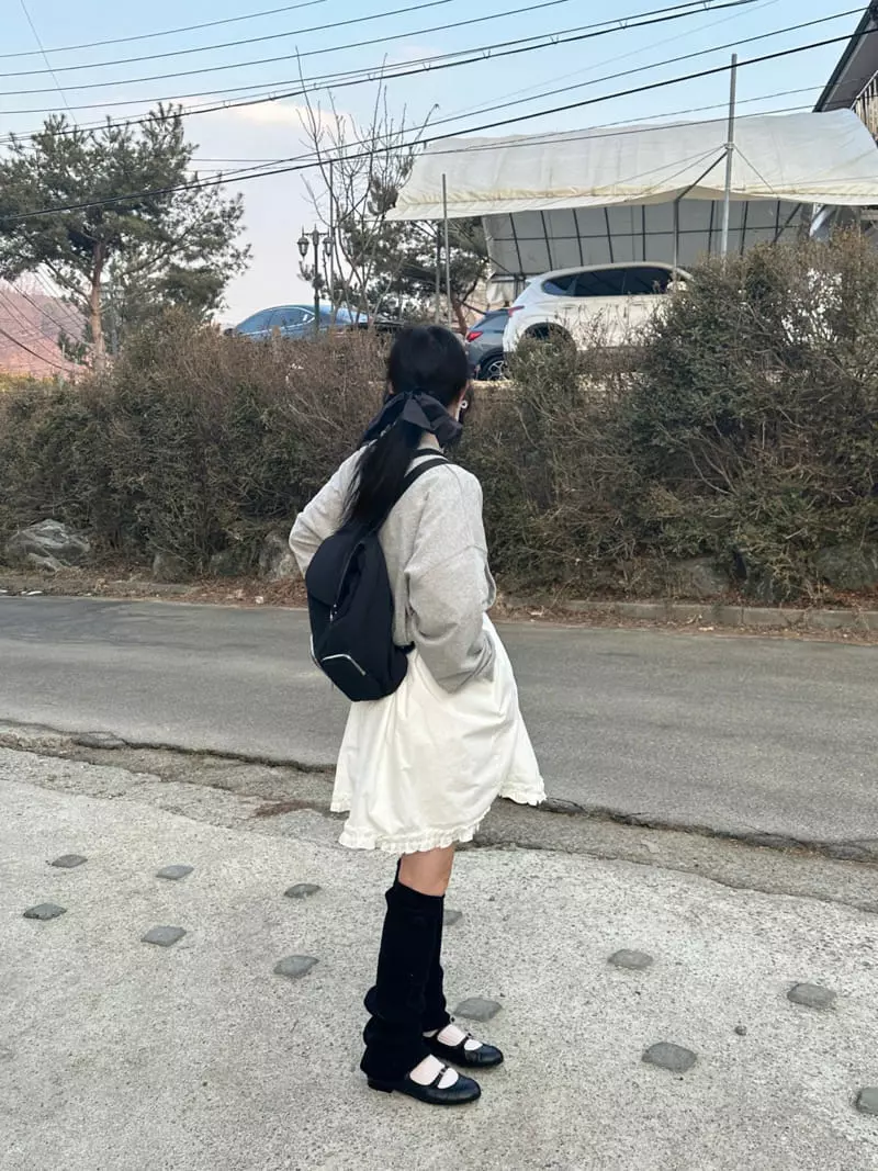 Jejeunosity - Korean Women Fashion - #momslook - Mom Ribbon Hairring - 2