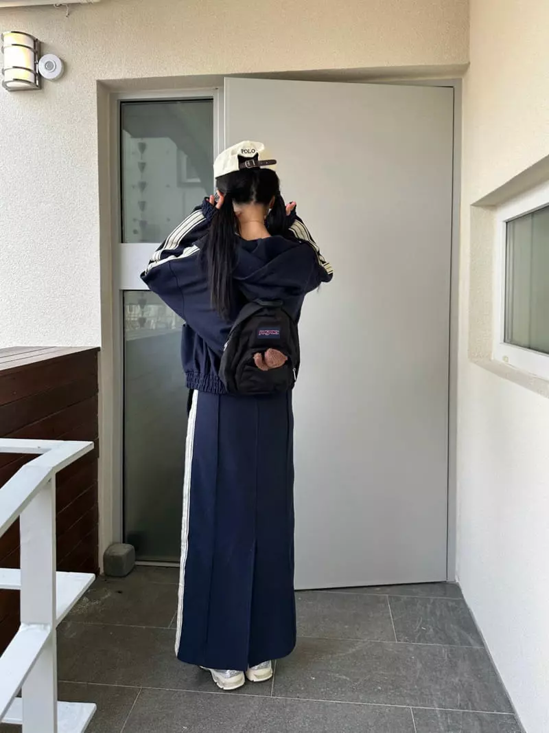 Jejeunosity - Korean Women Fashion - #momslook - Mom Lisa Hoody - 3