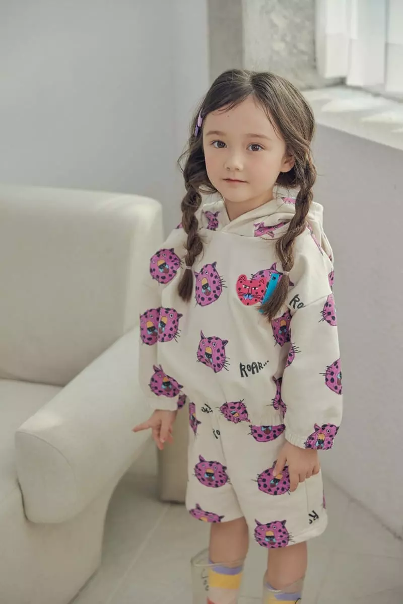 Mimico - Korean Children Fashion - #Kfashion4kids - Cheetah Top Bottom Set - 7