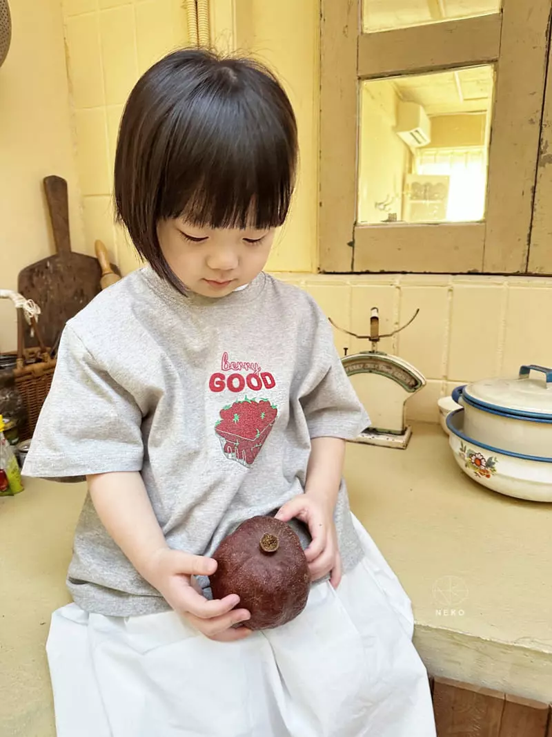 Neko - Korean Children Fashion - #Kfashion4kids - Strawberry Tee - 4
