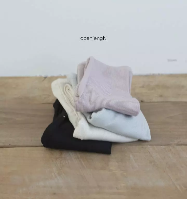 Opening & - Korean Children Fashion - #Kfashion4kids - Apple Leggings  - 2