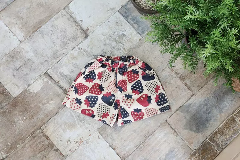 Paper Studios - Korean Children Fashion - #childrensboutique - Strawberry Shorts - 2