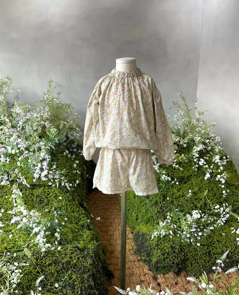 Paper Studios - Korean Children Fashion - #discoveringself - Milky Blouse