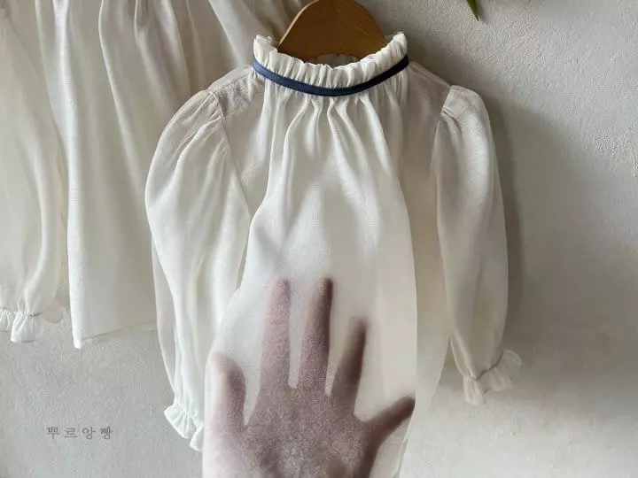 Pourenfant - Korean Children Fashion - #childofig - Azalyn Oganza Blouse - 11