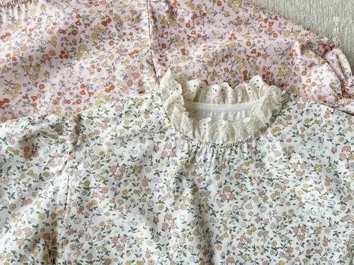 Pourenfant - Korean Children Fashion - #designkidswear - Lilly Lace Collar Tee - 2