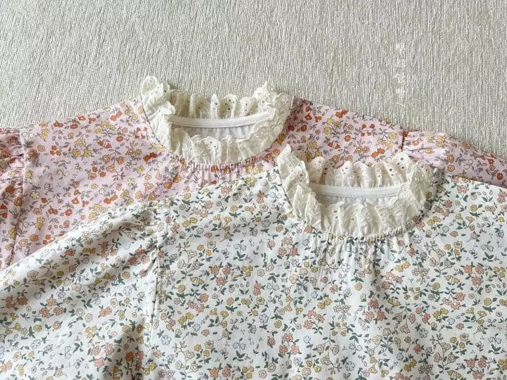 Pourenfant - Korean Children Fashion - #kidsshorts - Lilly Lace Collar Tee - 5