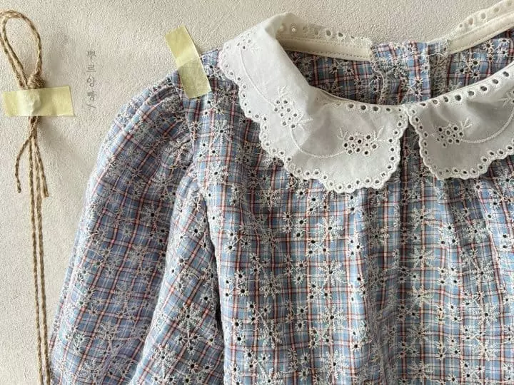 Pourenfant - Korean Children Fashion - #kidsstore - Kaly Frill Blouse - 3